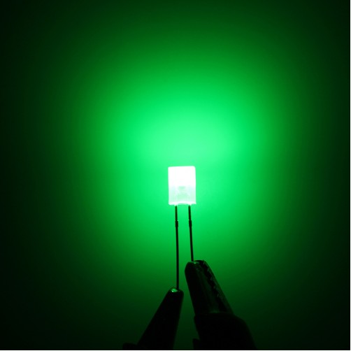 100Pcs 2x5x7mm 2.8-3V Square Green LED Light Emitting Diode